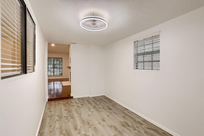 Building Photo - 8400 Horton Trail
