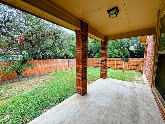 Building Photo - 6908 Golden Oak Ln