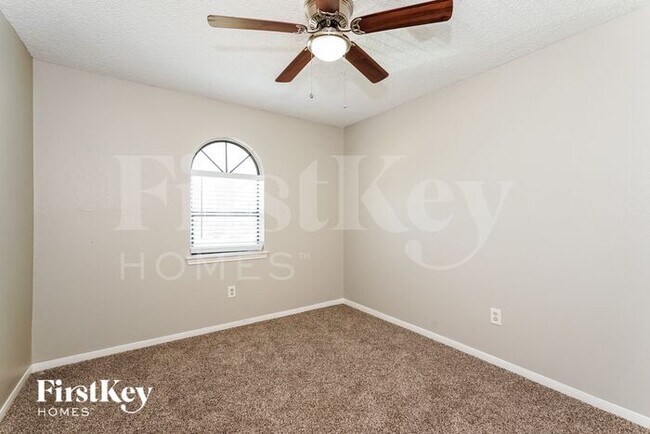 Building Photo - 5334 Riverport Dr