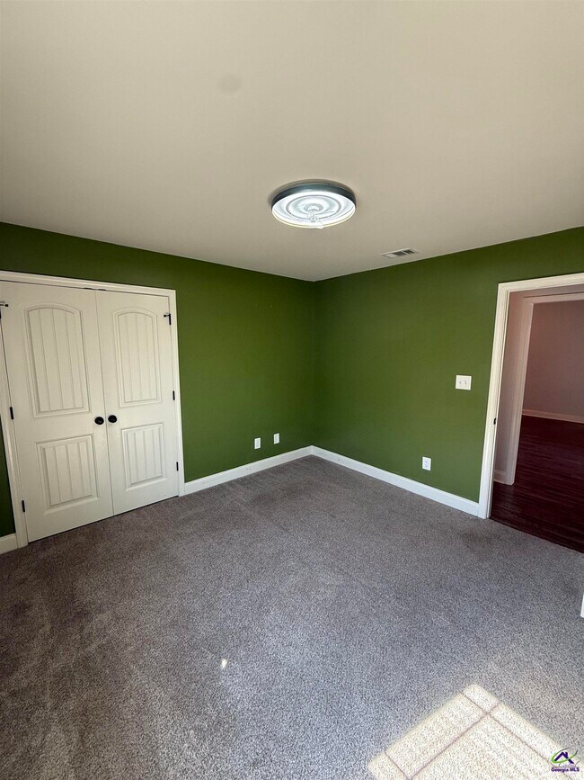 Building Photo - 109 Milford Cir