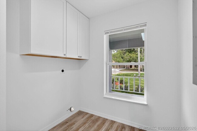 Building Photo - 2206 S 34th St