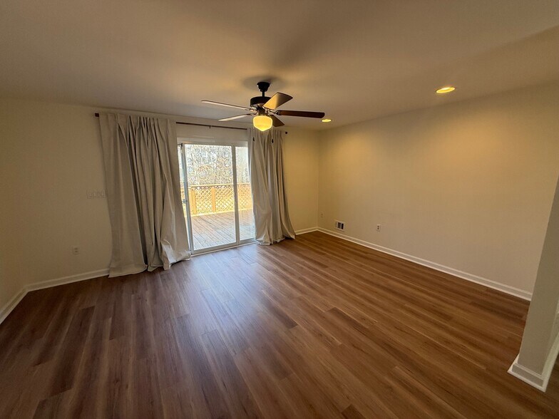 Building Photo - 32 Cherokee Dr