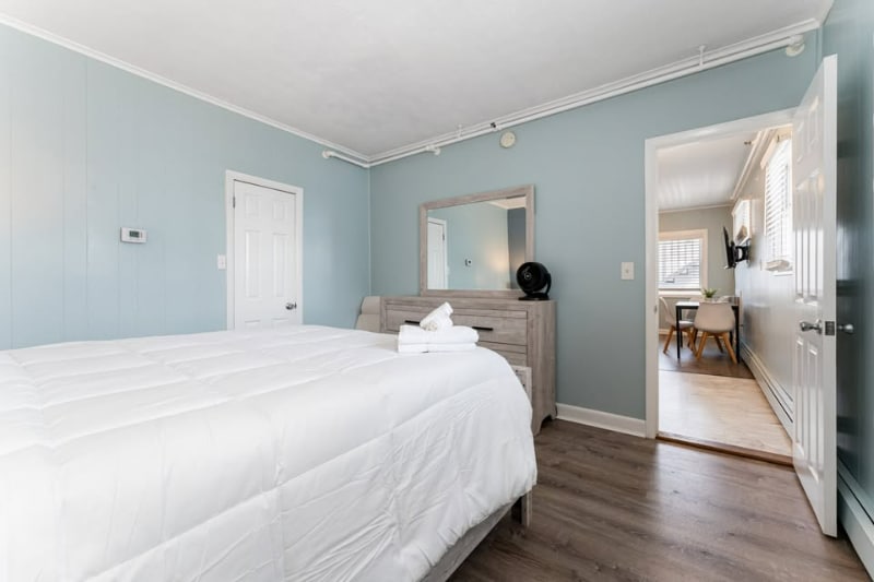 Primary Photo - 46 E Grand Ave