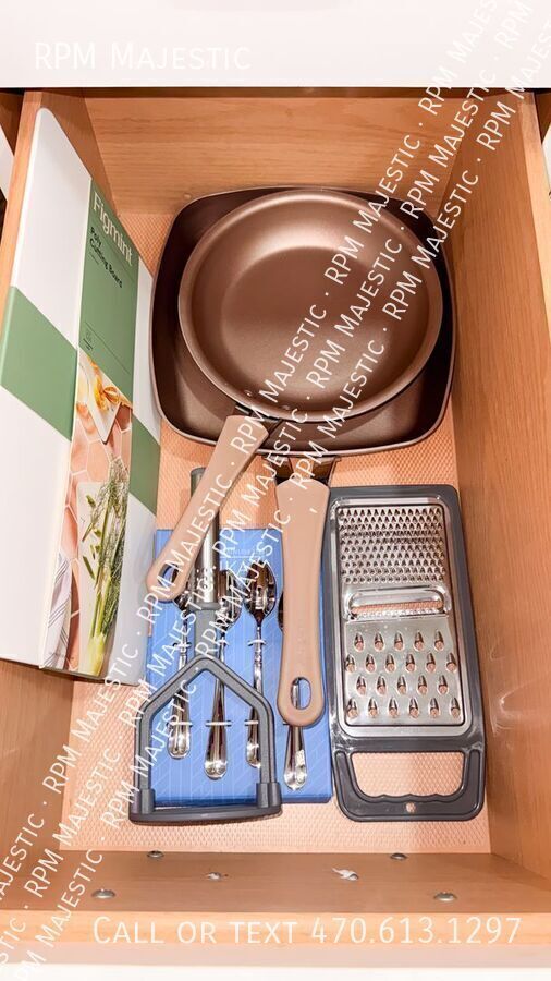 Building Photo - 694 Bellemeade Ave NW