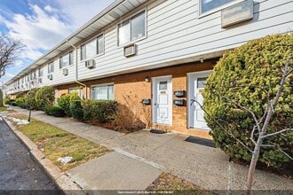 Building Photo - 1474 68th St