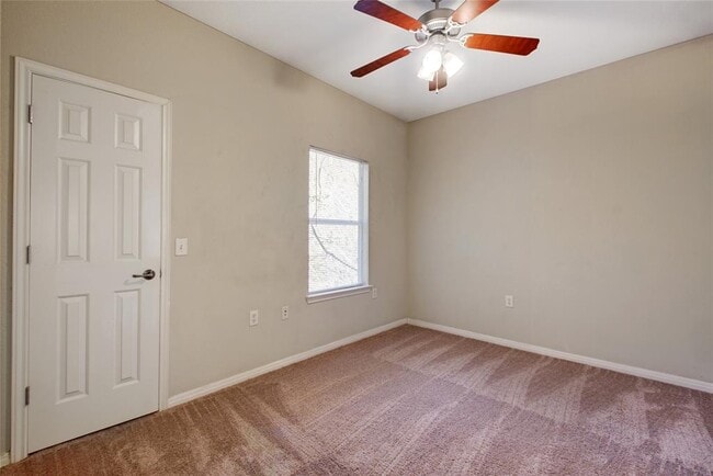 Building Photo - 1217 Delano St