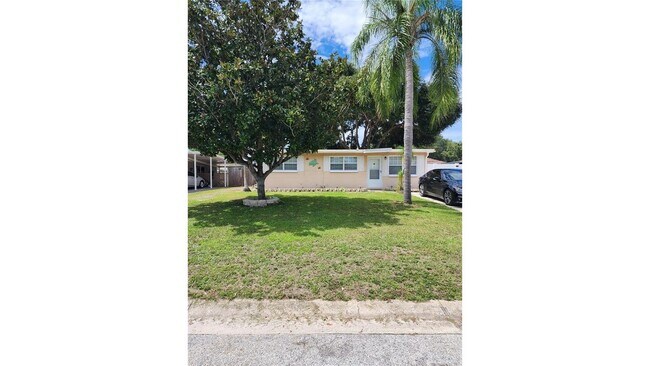 Building Photo - 9632 Groveland St