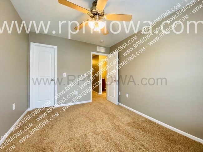 Building Photo - 9065 Greenspire Dr