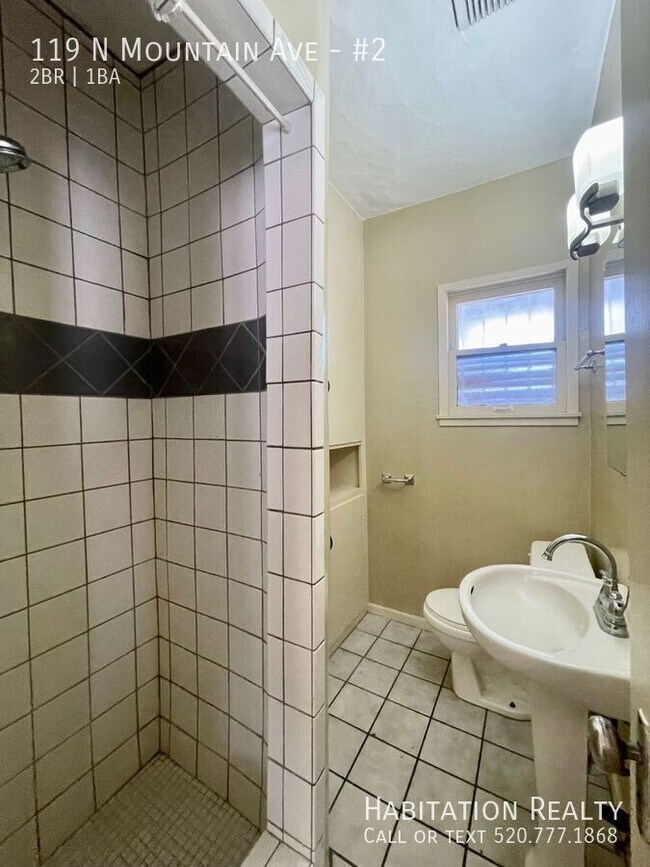 Building Photo - 119 N Mountain Ave