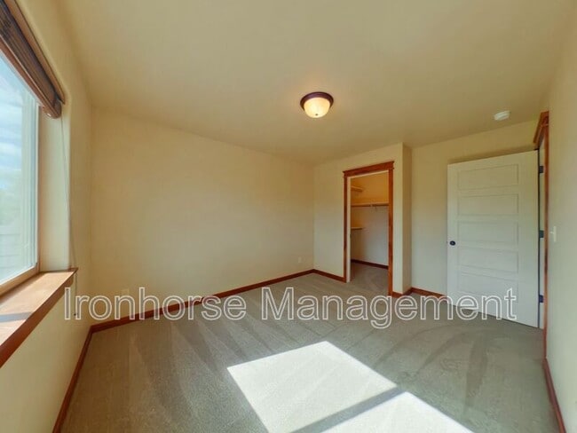 Building Photo - 103 Covey Ct
