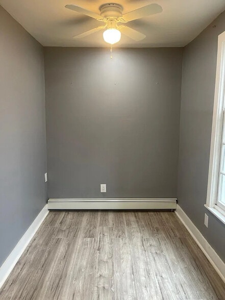 Building Photo - 33 Lincoln Pl