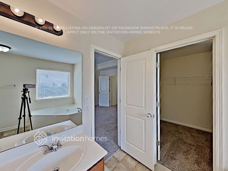 Building Photo - 342 Forrest Hills Dr