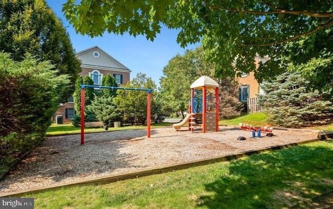 Building Photo - 201 Blaze Climber Way