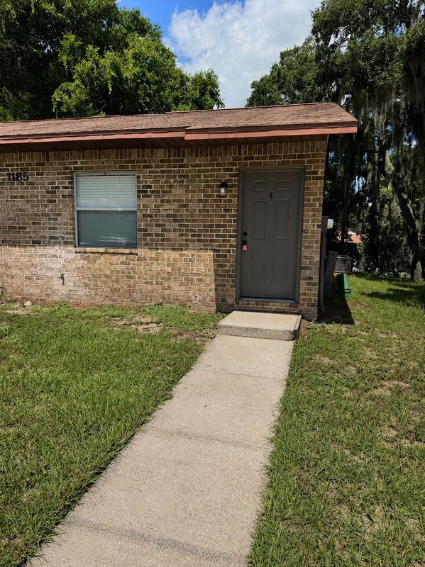 Building Photo - 1185-1185 BENTLEY ROAD, 4