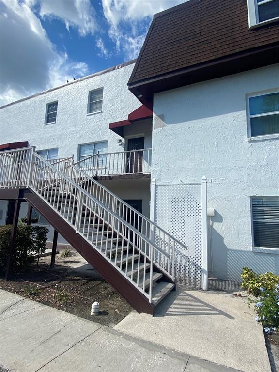 Building Photo - 9213 Tudor Dr