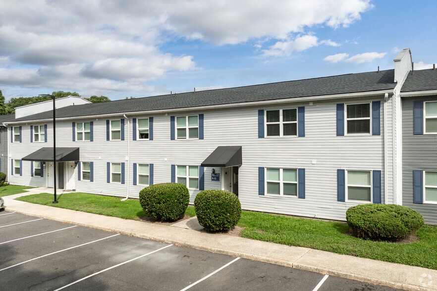 Building Photo - Waverly at Oyster Point