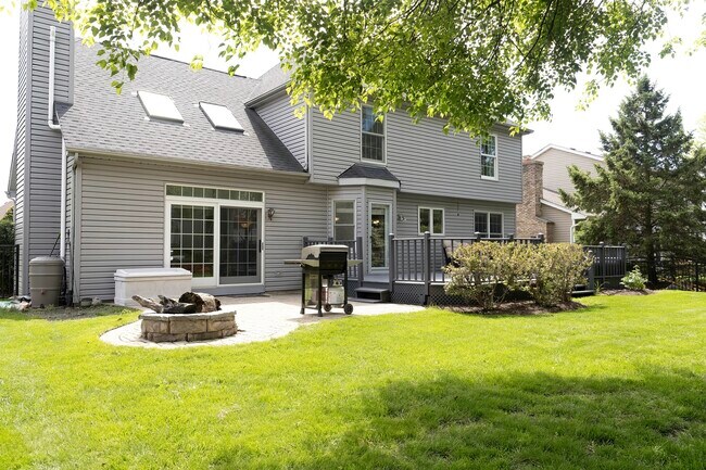 Building Photo - 251 Millington Ln