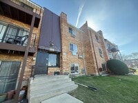 Building Photo - 808 College Blvd