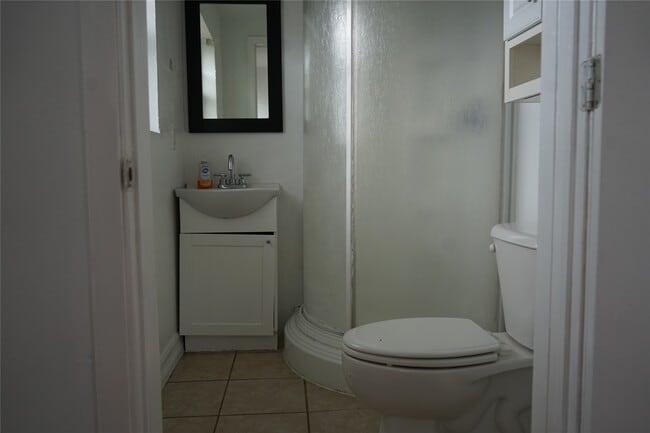 Building Photo - 2218 Arbor St