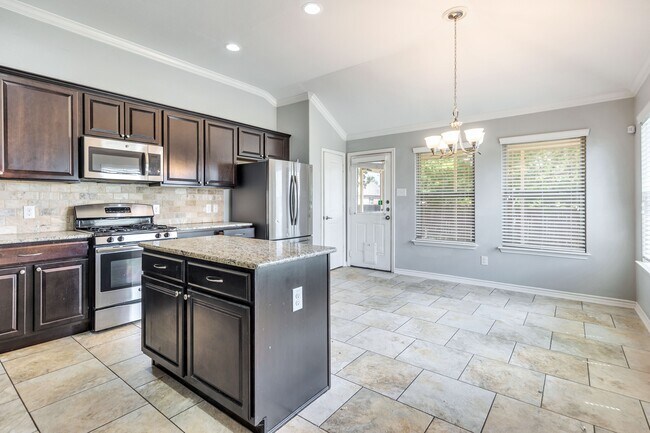 Building Photo - 4505 Chestnut Meadows Bend