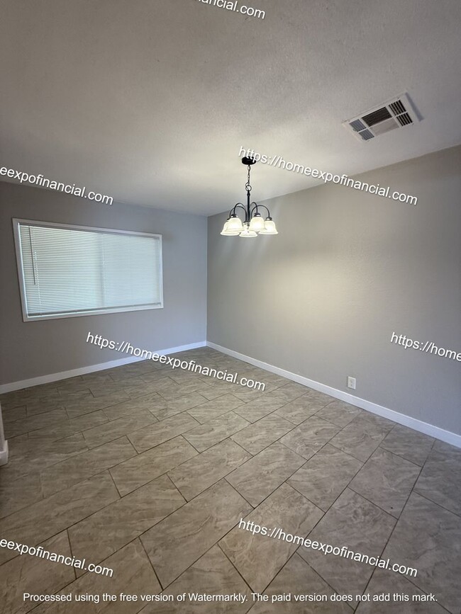 Building Photo - Nice Home For Rent