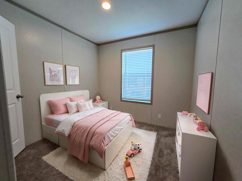 Building Photo - 52705 Van Buren Dr