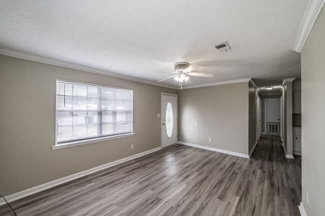 Building Photo - 5204 Grizzard Rd NW