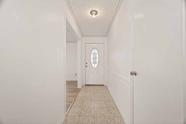 Building Photo - 13335 Trompilla Ln