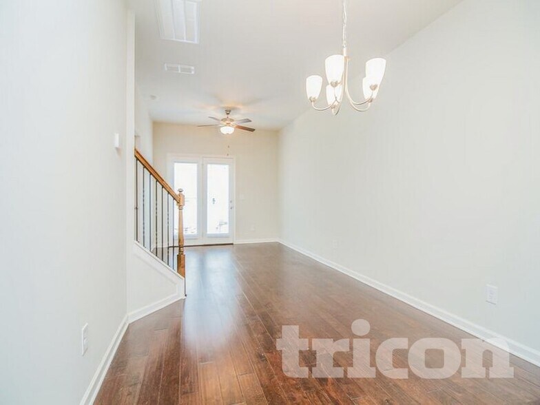 Building Photo - 211 Ashmere Ct