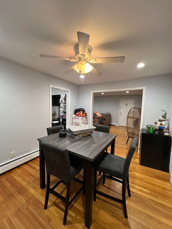 Building Photo - 3586 John F. Kennedy Blvd