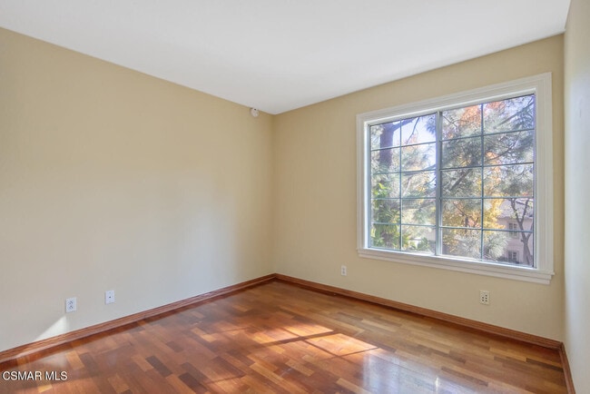 Building Photo - 5608 Roundtree Pl