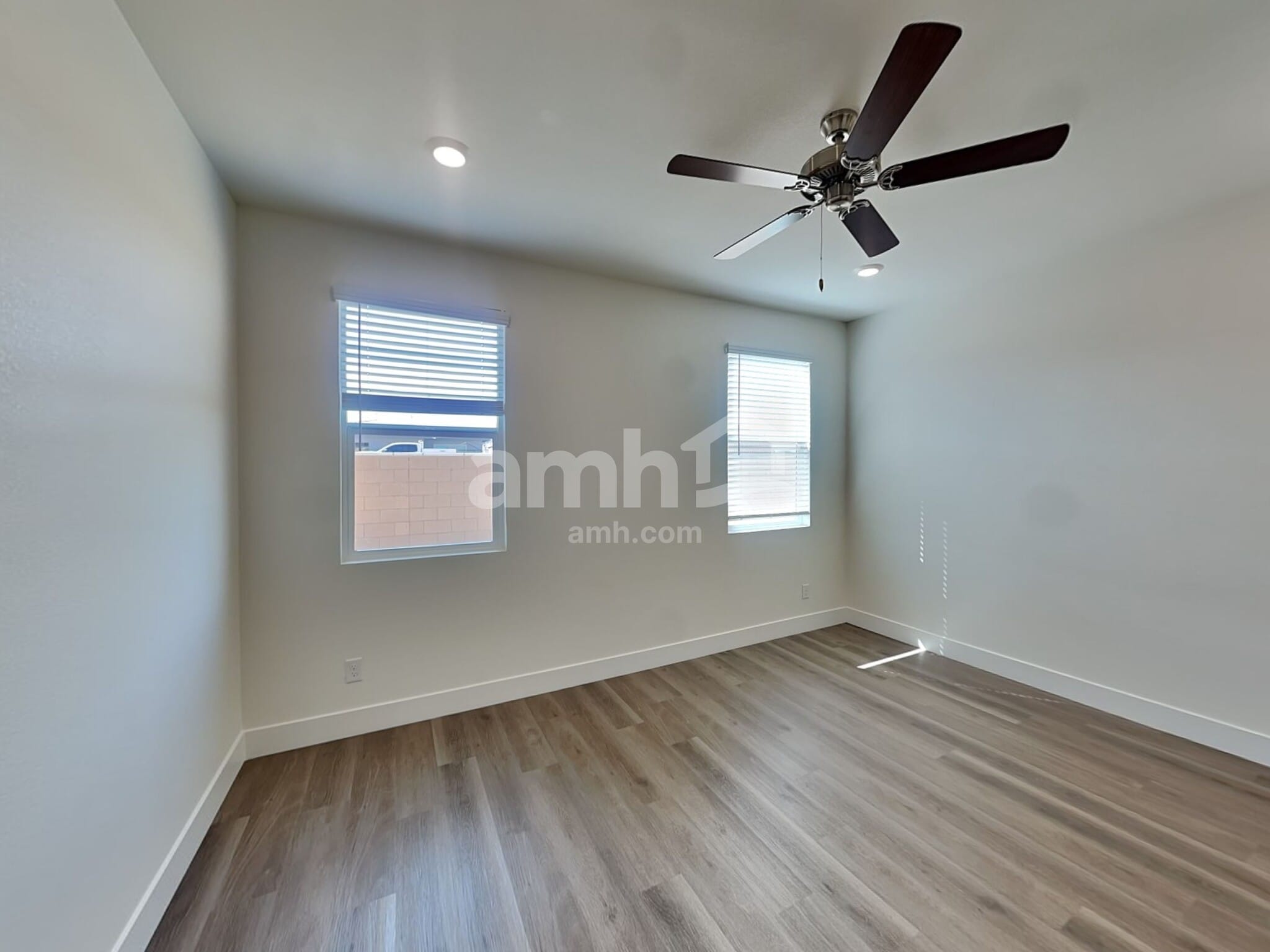 Building Photo - 489 Silverbell Fls Pl