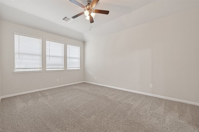 Building Photo - 219 Verde Lake Way