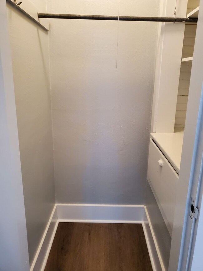 Building Photo - 503 Washington Ave