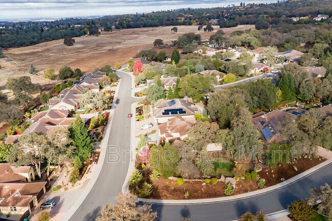 Building Photo - 3766 Mira Loma Dr