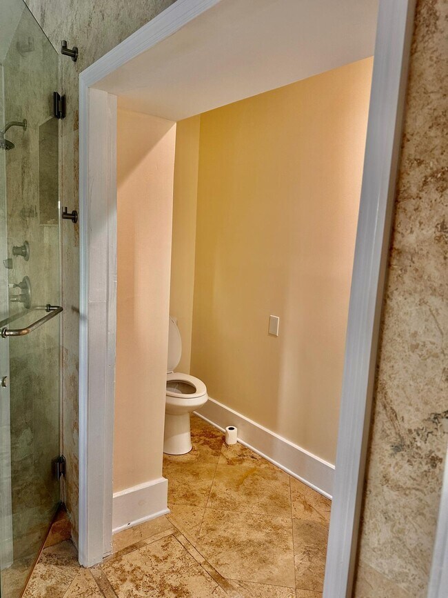 Building Photo - 259 Kansas Ave