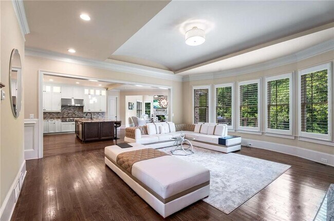 Building Photo - 6552 Long Acres Dr