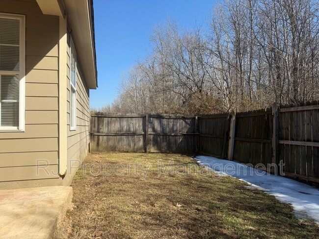 Building Photo - 4817 Royal Run Dr