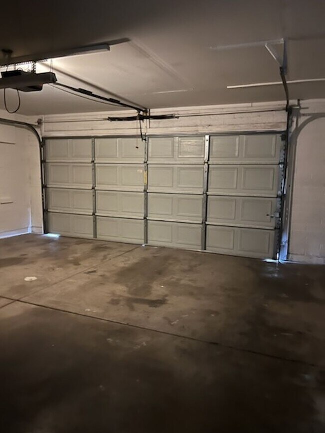 Building Photo - Charming 3 Bed 2 Bath home in Mesa with co...