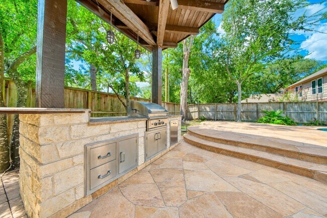 Building Photo - 14203 Championship Ln