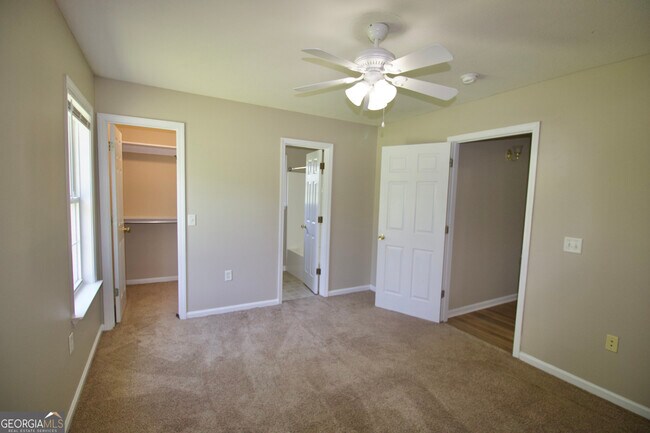 Building Photo - 2102 Gabbies Run