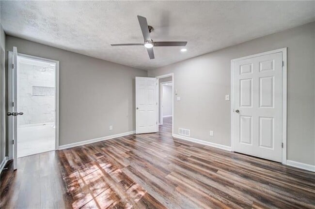 Building Photo - 2794 Nathan Ct SW