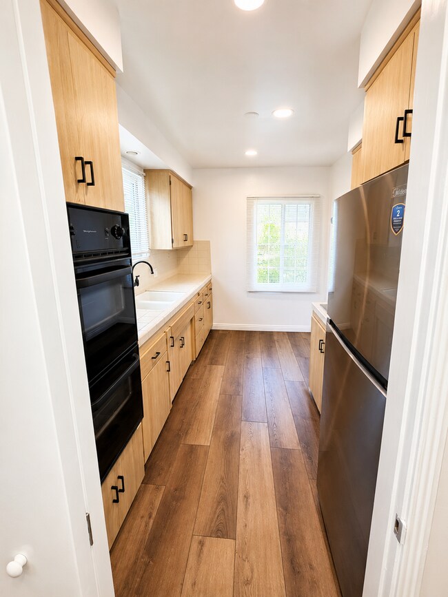 Building Photo - 2157 W 109th Pl