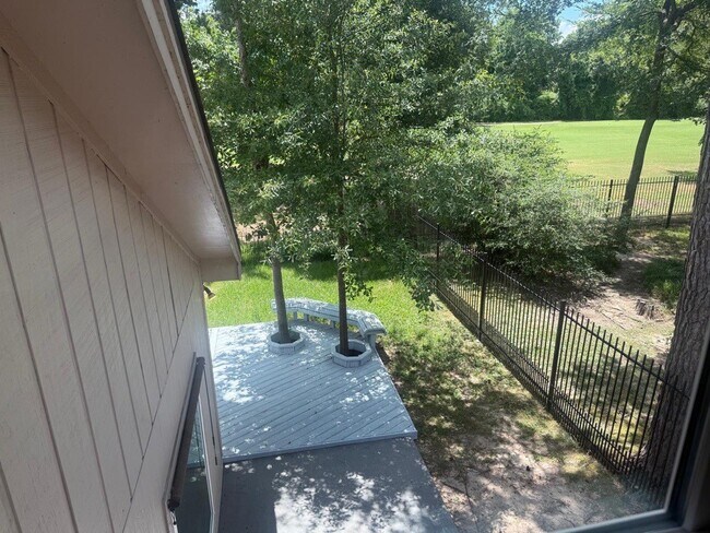 Building Photo - 9 Huntsmans Horn Cir