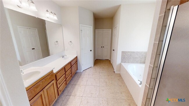 Building Photo - 309 Prospector Trl