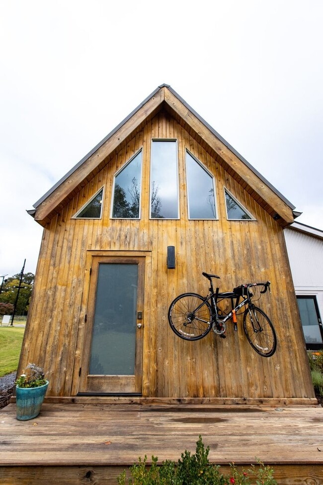 Building Photo - A Micro Home That Doesn't Feel Small!
