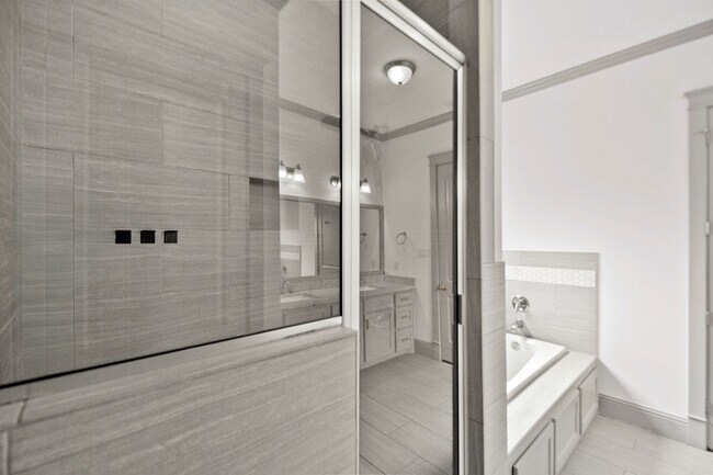 Building Photo - Timeless Elegance in Oak Forest: A Stylish...