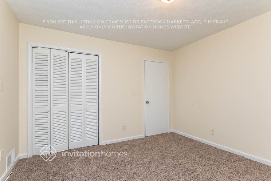 Building Photo - 1569 Briarwood Ln SW