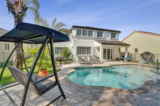 Building Photo - 1367 Camellia Cir