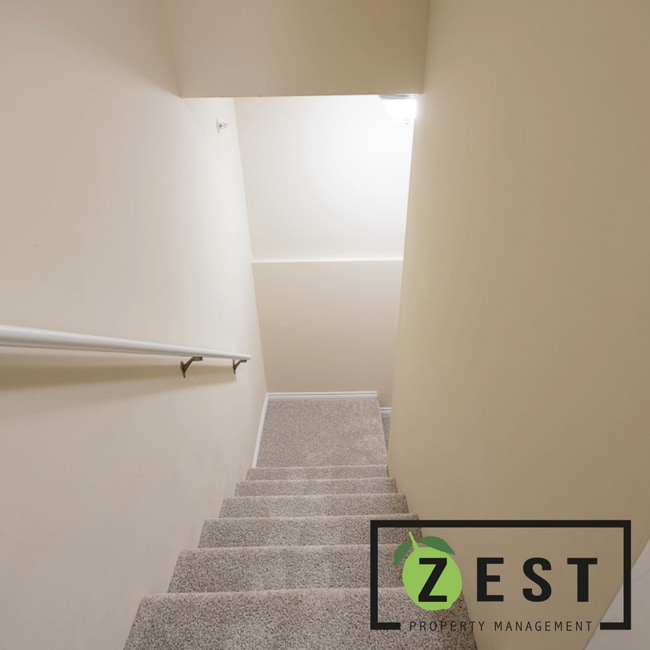 Building Photo - Amazing 3Bedroom 2 Baths OPEN HOUSE- 11/29 12PM-12:30PM